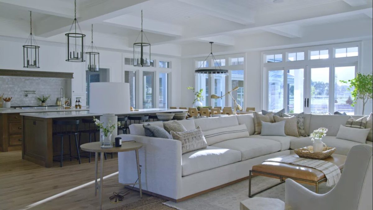 Urban Nest Apartment Makeover Series – DIY Show Off ™