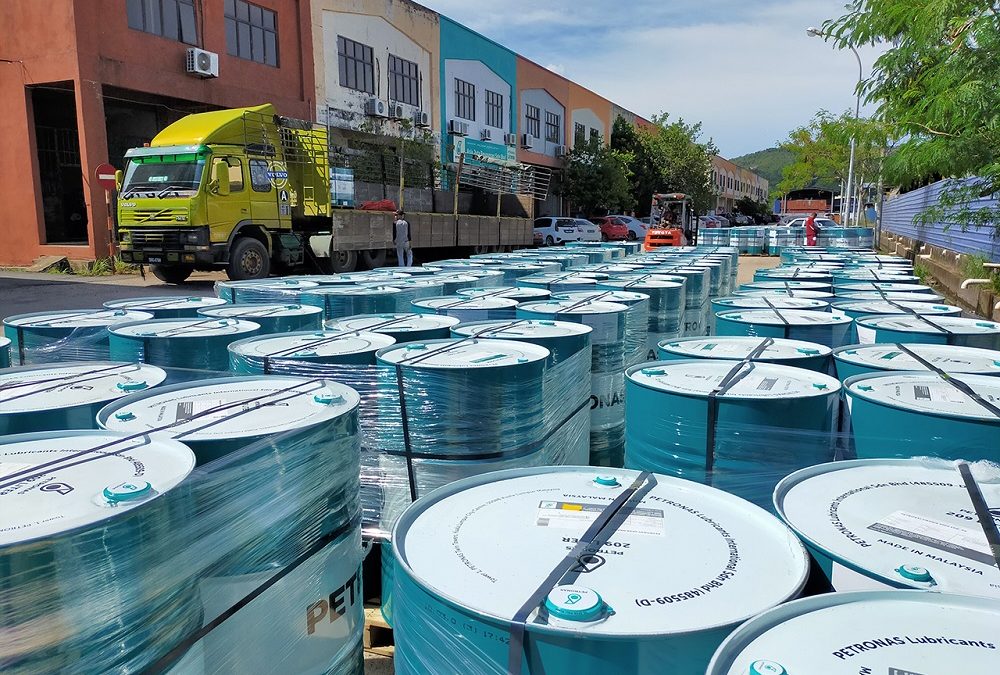 Choosing the best penetrating lubricant for industrial and maintenance tasks